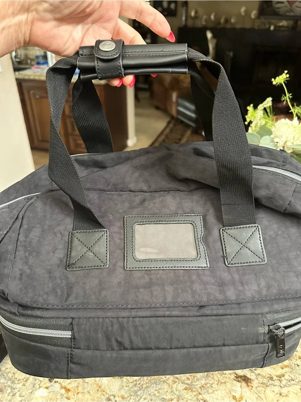 Biaggi roller bag duffel compact 4 wheels black like new 17” high luggage